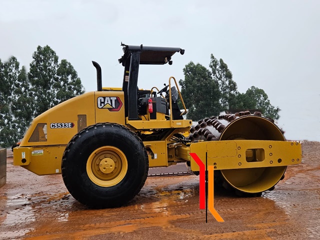 Horímetro: 5.770 h



Com kit patas, equipamento 100% operacional. 
 […] Leia mais…