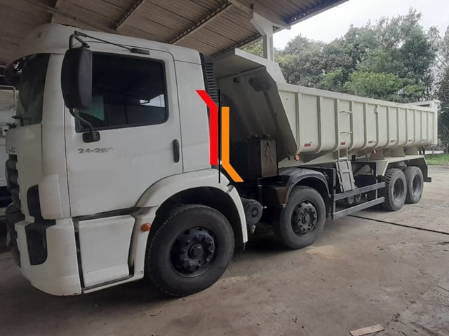 Odômetro: 423.880 Km



Tração 8×2, com caçamba de 16 m³. Embreagem nova, caminhão pronto para faturar. 
 […] Leia mais…