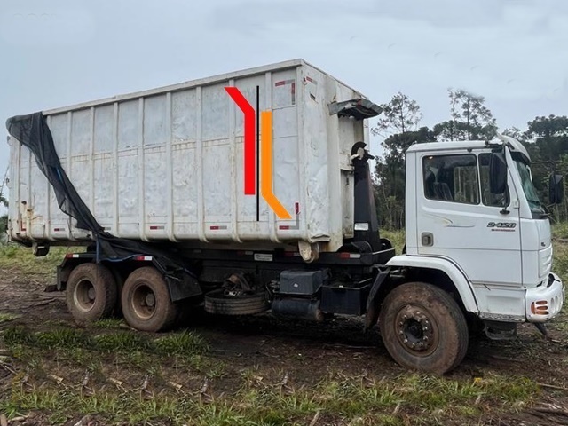 Odometro: 366.500 km



Implemento rollon rollof marca Grimaldi, com caçamba cavaqueira e plataforma para transporte de máquinas. Caminhão todo operacional 
 […] Leia mais…