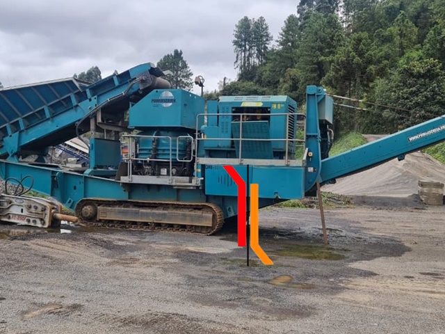 Horímetro: 7.474 h



Equipamento de único dono, com motor CAT C9, todo operacional. 
 […] Leia mais…